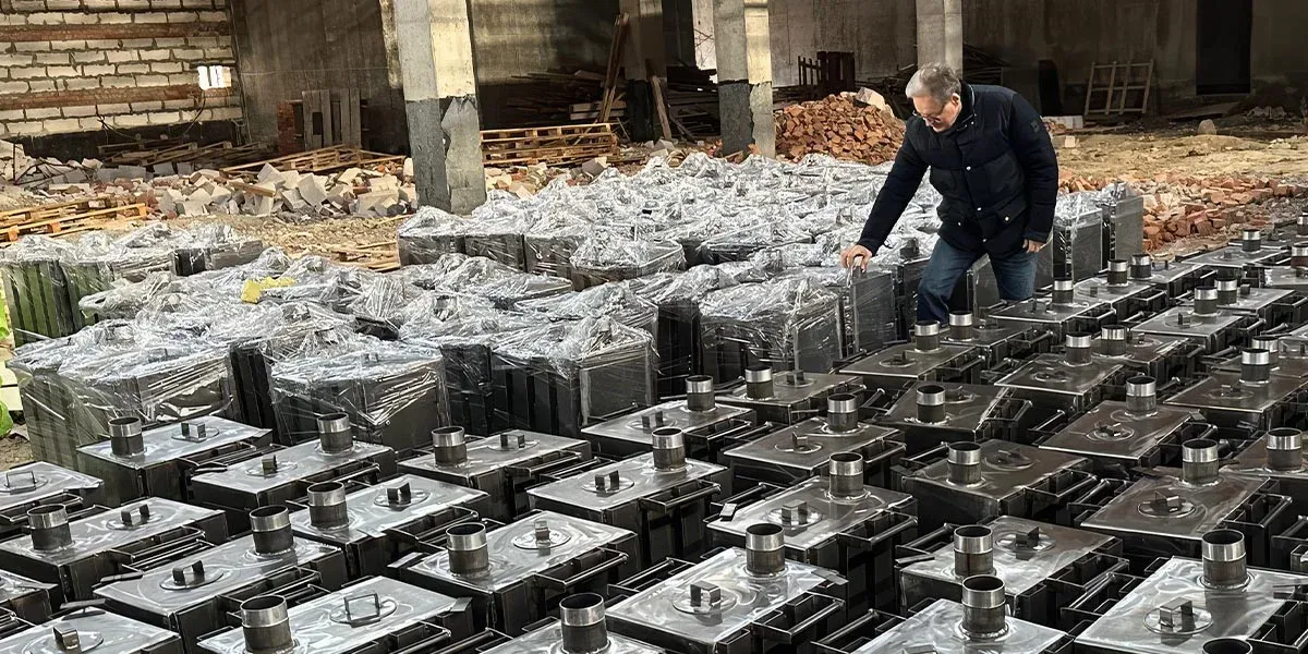 Hannu with stove